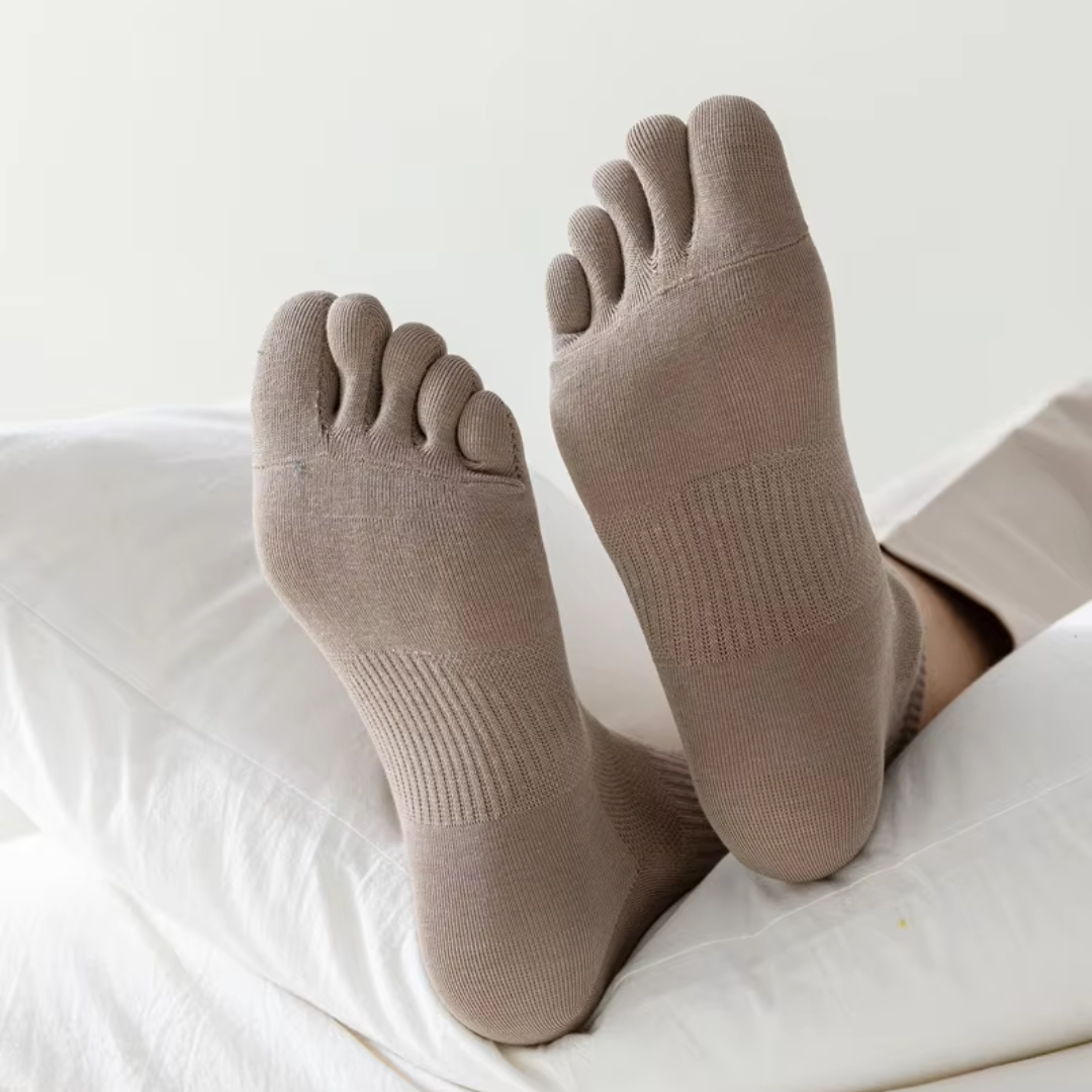 Five-Toe Cotton Socks (One Size Fits All)